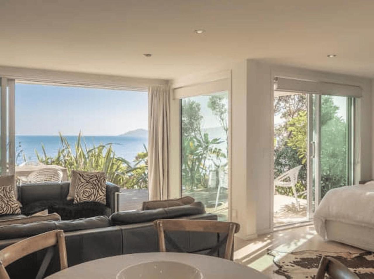 Villa Seascapes Waterfront 2 Paraparaumu Exterior foto