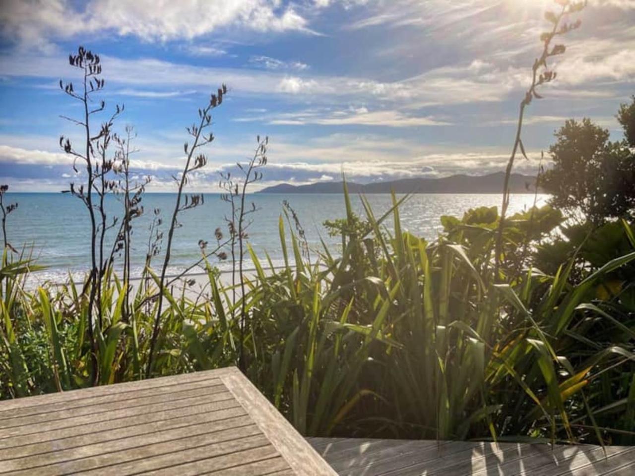 Villa Seascapes Waterfront 2 Paraparaumu Exterior foto