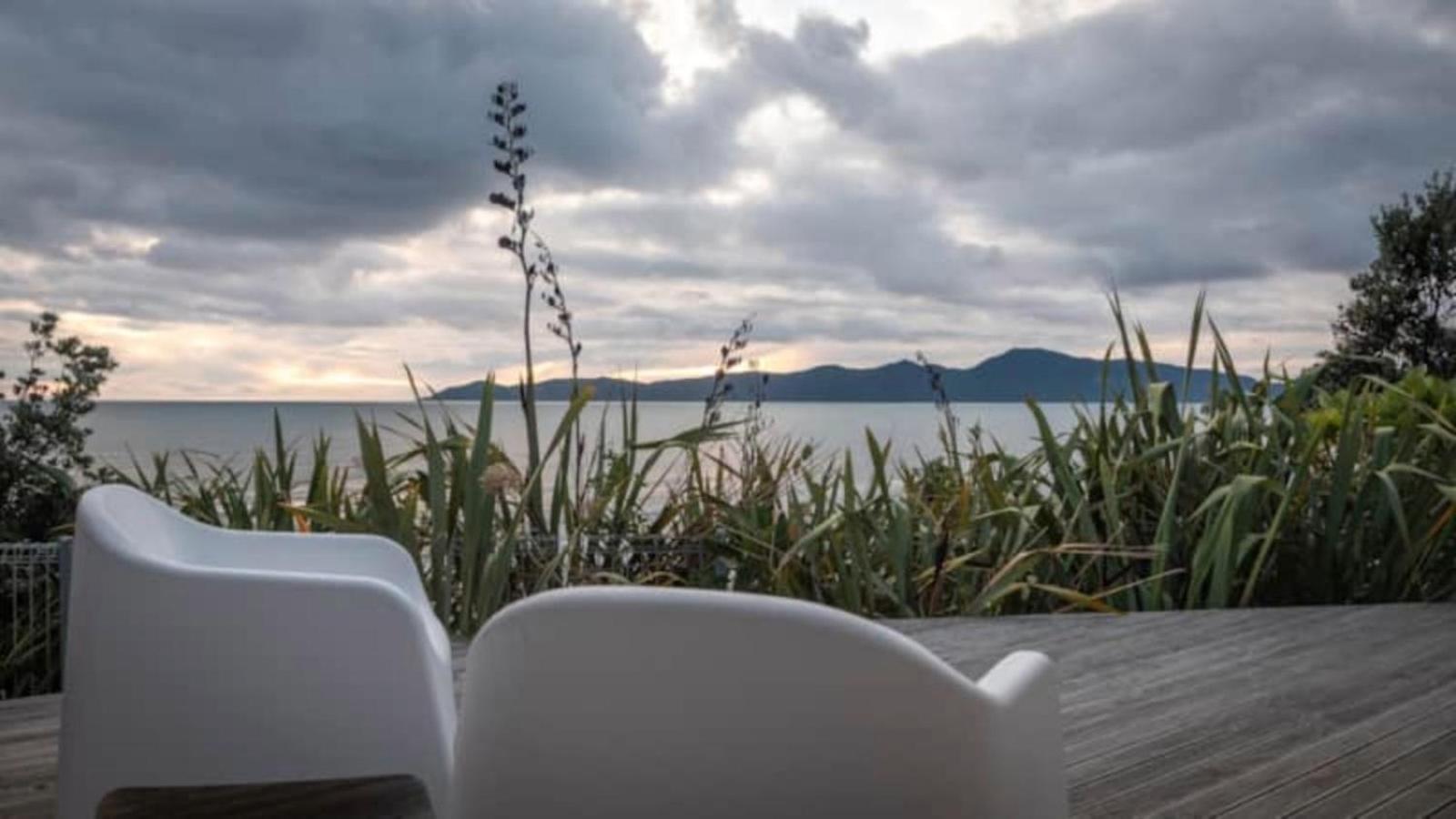 Villa Seascapes Waterfront 2 Paraparaumu Exterior foto